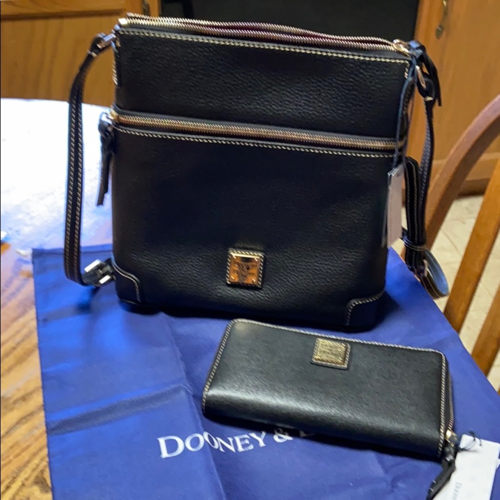 Dooney&bourke purse and wallet!!
